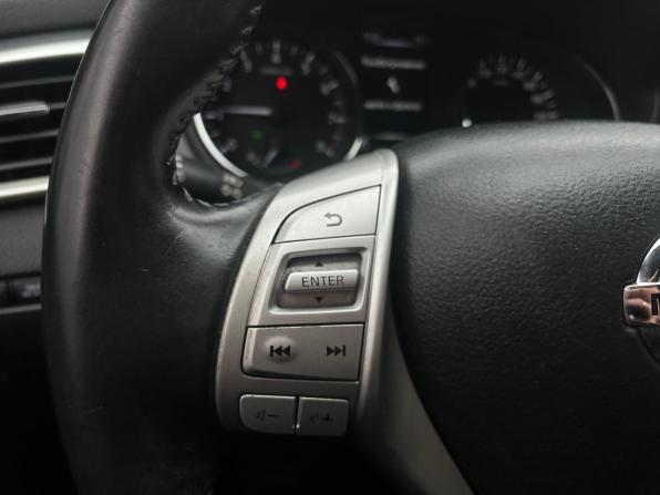 Nissan Qashqai II с пробегом 2017 года, цена 1 649 000 рублей, 141900 км, внедорожник, Автокод Объявления