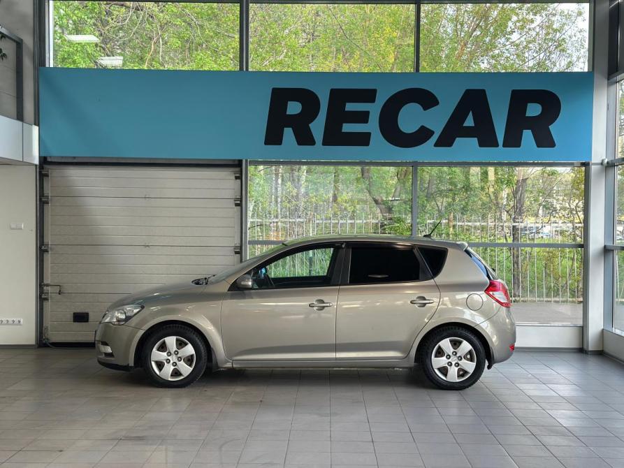 Kia Ceed I Рестайлинг Санкт-Петербург  - изображение 2