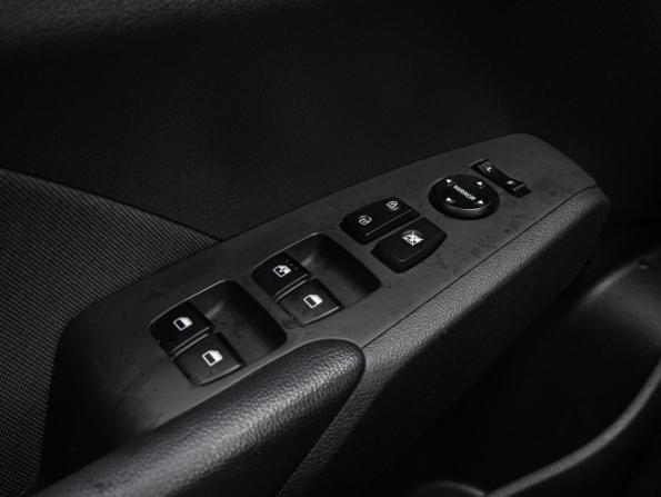 Hyundai Solaris II Рестайлинг с пробегом 2021 года, цена 1 645 000 рублей, 67978 км, седан, Автокод Объявления