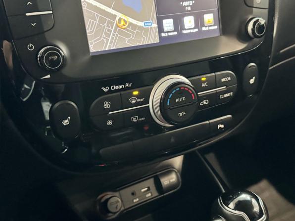 Kia Soul II Рестайлинг с пробегом 2017 года, цена 1 590 000 рублей, 93000 км, хэтчбек, Автокод Объявления