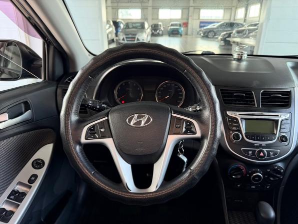 Hyundai Solaris I с пробегом 2013 года, цена 729 000 рублей, 114000 км, хэтчбек, Автокод Объявления
