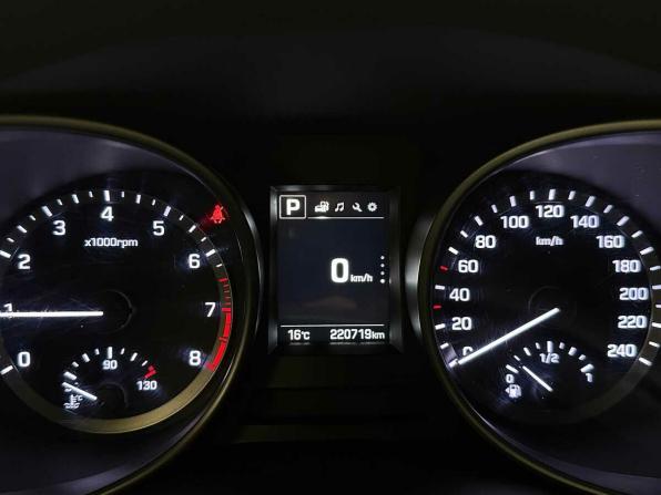 Hyundai Santa Fe III Рестайлинг с пробегом 2017 года, цена 1 725 000 рублей, 220718 км, внедорожник, Автокод Объявления