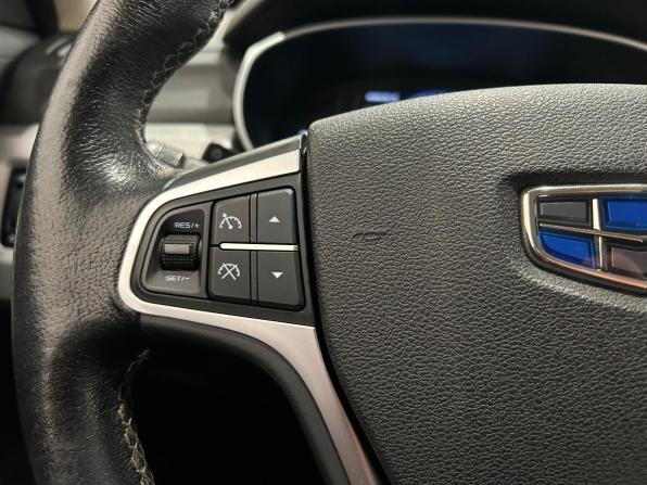 Geely Atlas I с пробегом 2018 года, цена 1 349 000 рублей, 126812 км, внедорожник, Автокод Объявления