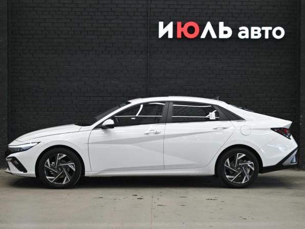Hyundai Elantra VII (CN7) Рестайлинг с пробегом 2025 года, цена 2 870 000 рублей, 151 км, седан, Автокод Объявления