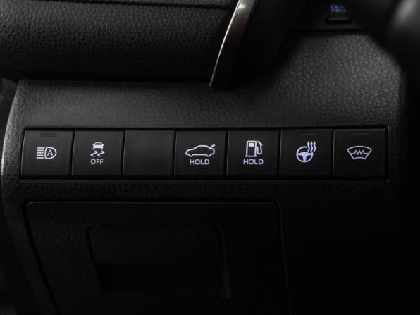 Toyota Camry VIII (XV70) с пробегом 2019 года, цена 3 249 000 рублей, 90237 км, седан, Автокод Объявления