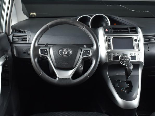 Toyota Verso I с пробегом 2012 года, цена 1 149 995 рублей, 263091 км, компактвэн, Автокод Объявления