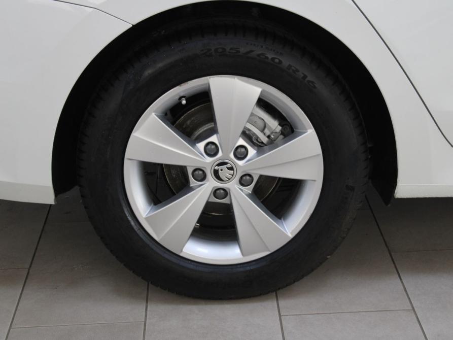 Skoda Octavia IV (A8) Старый Оскол  - изображение 7