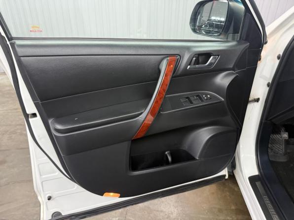 Toyota Highlander II (XU40) Рестайлинг с пробегом 2010 года, цена 1 747 000 рублей, 322241 км, внедорожник, Автокод Объявления