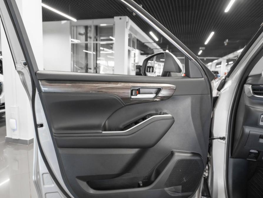 Toyota Highlander IV (XU70) Москва  - изображение 14