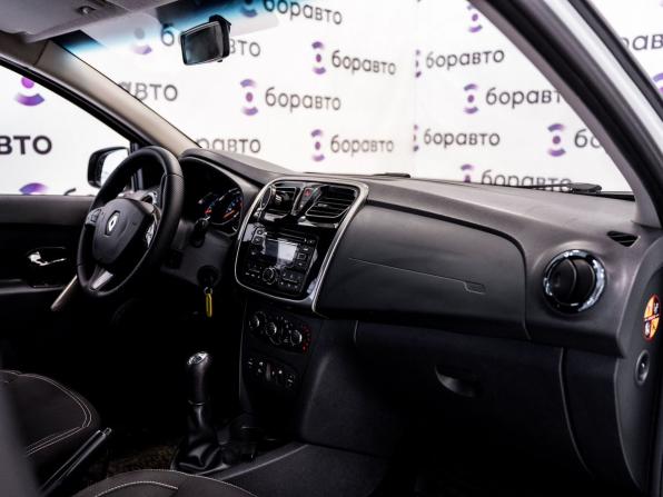 Renault Logan II с пробегом 2017 года, цена 680 000 рублей, 194088 км, седан, Автокод Объявления