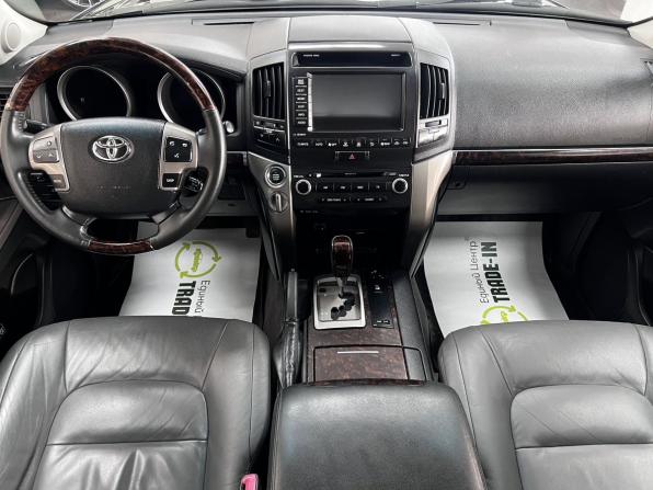 Toyota Land Cruiser 200 Series с пробегом 2008 года, цена 2 695 000 рублей, 301006 км, внедорожник, Автокод Объявления