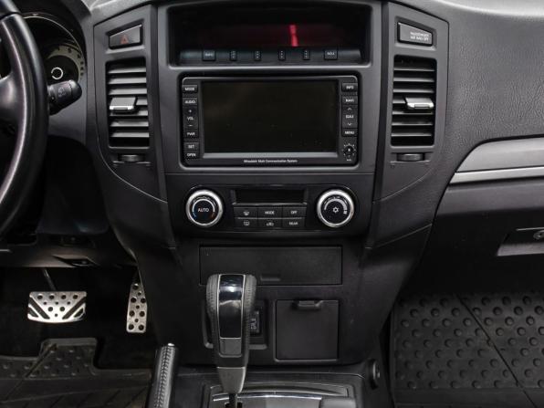 Mitsubishi Pajero IV Рестайлинг 1 с пробегом 2011 года, цена 1 949 000 рублей, 204000 км, внедорожник, Автокод Объявления