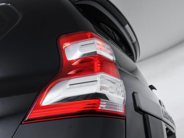 Toyota Land Cruiser Prado 150 Series Рестайлинг 1 с пробегом 2013 года, цена 3 688 000 рублей, 114315 км, внедорожник, Автокод Объявления