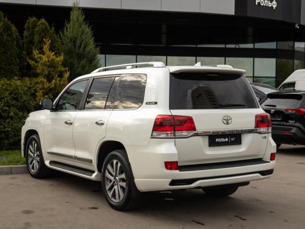 Toyota Land Cruiser 200 Series Рестайлинг 2 с пробегом 2017 года, цена 7 398 000 рублей, 98000 км, внедорожник, Автокод Объявления