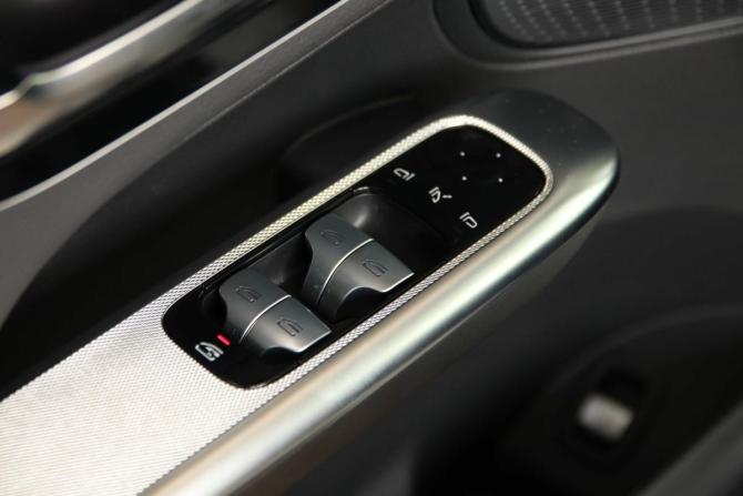 Новый Mercedes-Benz GLC Coupe II (C254) 2026 года, цена 8 935 000 рублей, внедорожник, Автокод Объявления