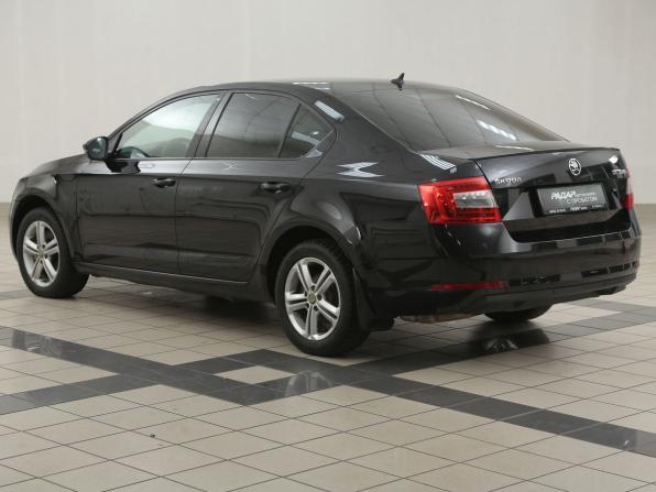 Skoda Octavia III (A7) Рестайлинг с пробегом 2019 года, цена 1 515 000 рублей, 213500 км, лифтбек, Автокод Объявления