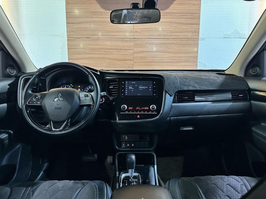 Mitsubishi Outlander III Рестайлинг 3 Челябинск  - изображение 8