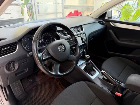 Skoda Octavia III (A7) с пробегом 2013 года, цена 1 520 000 рублей, 82505 км, лифтбек, Автокод Объявления