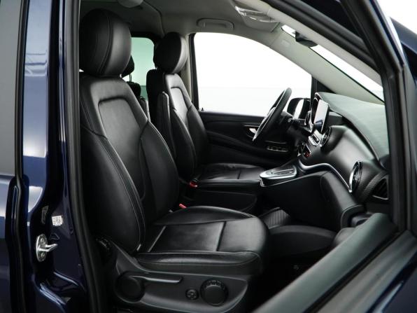Mercedes-Benz V-Класс III (W447) Рестайлинг с пробегом 2021 года, цена 8 999 077 рублей, 39163 км, минивэн, Автокод Объявления