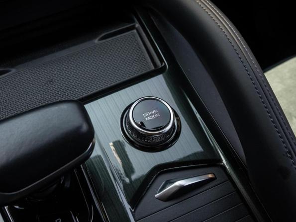 Geely Monjaro I с пробегом 2023 года, цена 3 470 000 рублей, 25623 км, внедорожник, Автокод Объявления