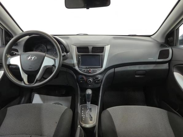Hyundai Solaris I с пробегом 2013 года, цена 730 000 рублей, 129542 км, седан, Автокод Объявления