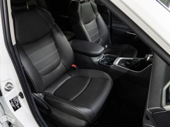 Toyota RAV4 V (XA50) с пробегом 2021 года, цена 3 450 000 рублей, 64061 км, внедорожник, Автокод Объявления
