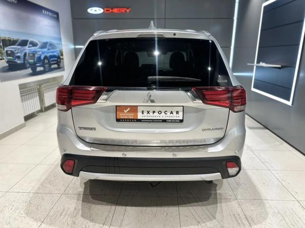 Mitsubishi Outlander III Рестайлинг 2 с пробегом 2018 года, цена 2 499 000 рублей, 193372 км, внедорожник, Автокод Объявления