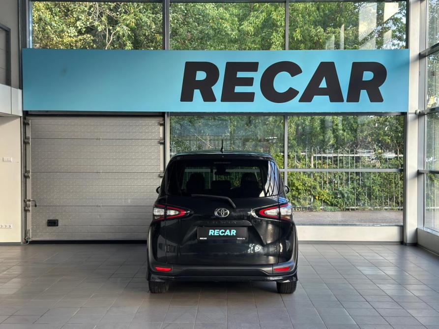 Toyota Sienta II Санкт-Петербург  - изображение 4
