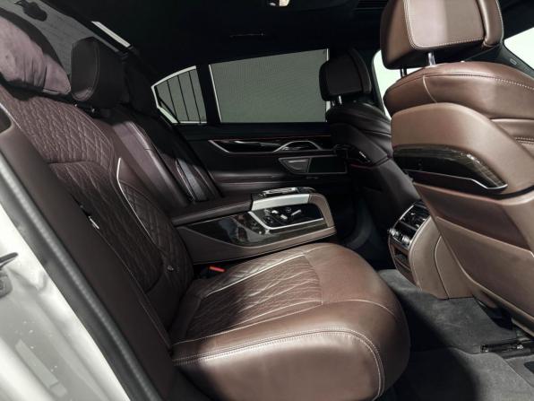 BMW 7 серии VI (G11/G12) Рестайлинг с пробегом 2021 года, цена 7 800 000 рублей, 49031 км, седан, Автокод Объявления