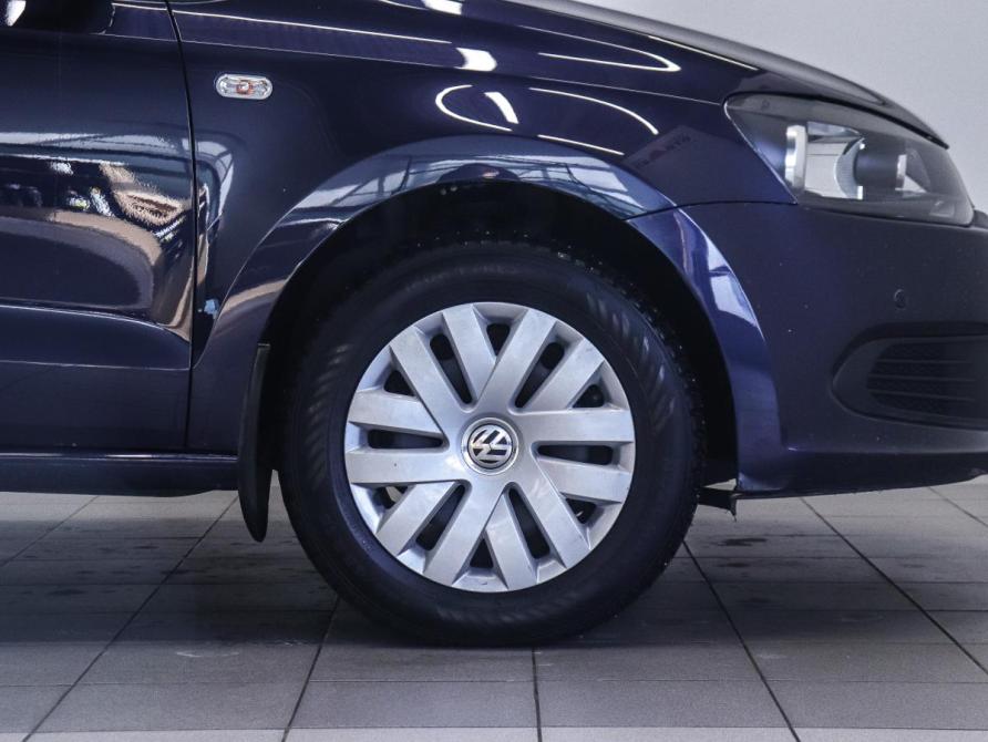 Volkswagen Polo V Красноярск  - изображение 28