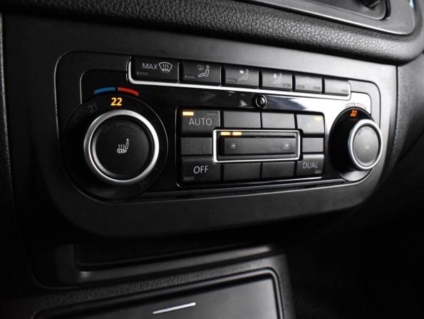 Volkswagen Tiguan I Рестайлинг с пробегом 2011 года, цена 999 000 рублей, 284297 км, внедорожник, Автокод Объявления