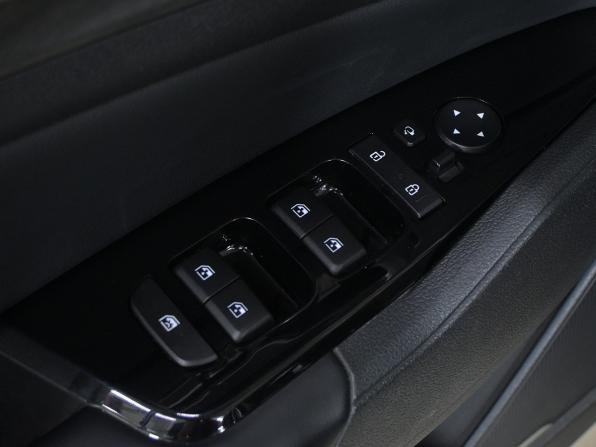 Kia Sportage V с пробегом 2021 года, цена 3 198 000 рублей, 50545 км, внедорожник, Автокод Объявления
