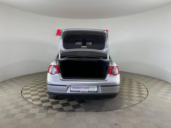 Volkswagen Passat B6 с пробегом 2005 года, цена 326 000 рублей, 249604 км, седан, Автокод Объявления