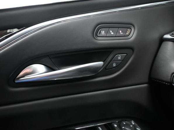 Cadillac Escalade V с пробегом 2023 года, цена 17 999 000 рублей, 17545 км, внедорожник, Автокод Объявления