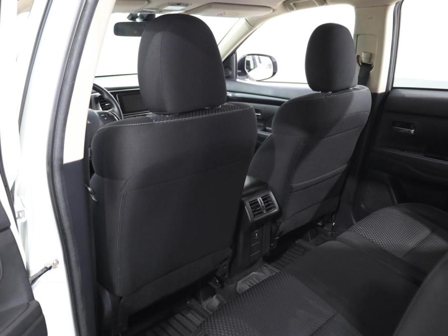 Mitsubishi Outlander III Рестайлинг 3 Ростов-на-Дону  - изображение 13