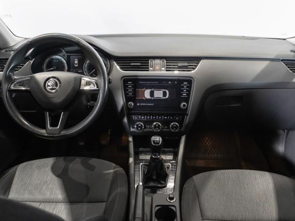 Skoda Octavia III (A7) Рестайлинг с пробегом 2017 года, цена 2 185 987 рублей, 156849 км, лифтбек, Автокод Объявления