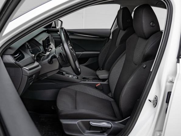 Skoda Octavia IV (A8) с пробегом 2021 года, цена 2 450 000 рублей, 60132 км, лифтбек, Автокод Объявления