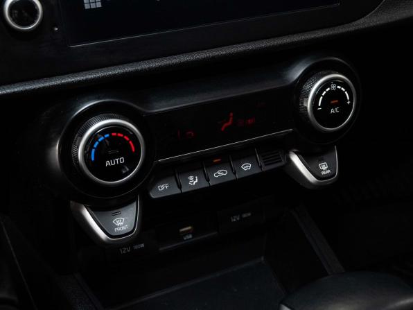 Kia Rio IV Рестайлинг с пробегом 2021 года, цена 2 033 000 рублей, 21254 км, хэтчбек, Автокод Объявления