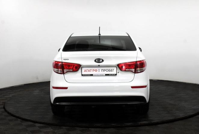 Kia Rio III Рестайлинг с пробегом 2016 года, цена 1 020 000 рублей, 122944 км, седан, Автокод Объявления