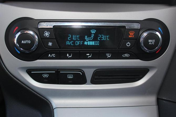 Ford Focus III с пробегом 2013 года, цена 740 000 рублей, 203343 км, универсал, Автокод Объявления