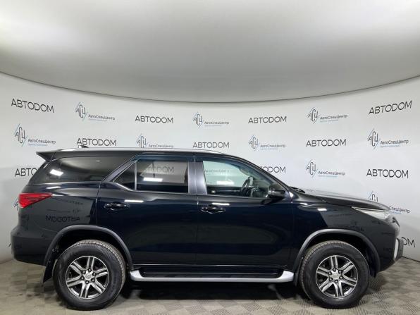 Toyota Fortuner II с пробегом 2018 года, цена 3 649 000 рублей, 134400 км, внедорожник, Автокод Объявления