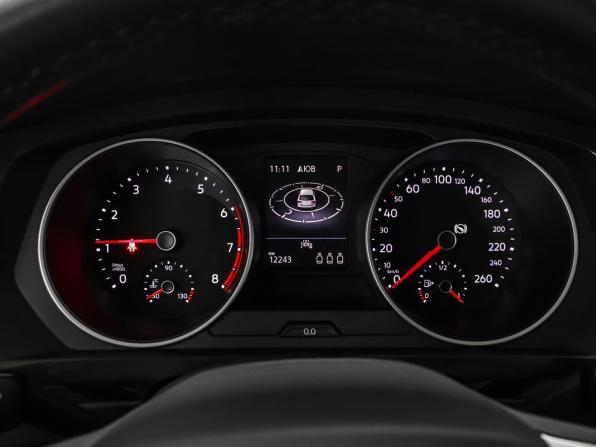Volkswagen Tiguan II Рестайлинг с пробегом 2021 года, цена 3 599 000 рублей, 12243 км, внедорожник, Автокод Объявления