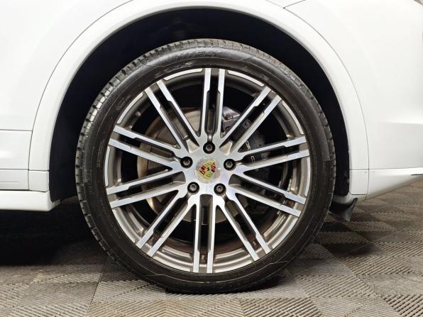 Porsche Cayenne II Рестайлинг (958) с пробегом 2016 года, цена 4 620 000 рублей, 41972 км, внедорожник, Автокод Объявления