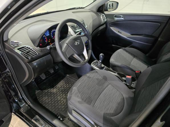 Hyundai Solaris I Рестайлинг с пробегом 2016 года, цена 1 175 000 рублей, 58506 км, седан, Автокод Объявления