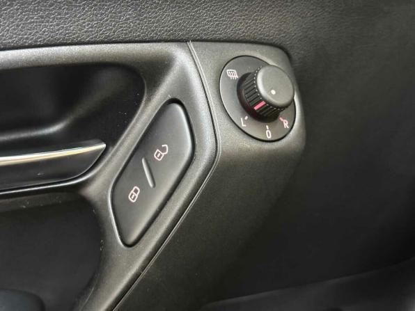 Volkswagen Polo V Рестайлинг с пробегом 2019 года, цена 1 420 000 рублей, 75989 км, седан, Автокод Объявления