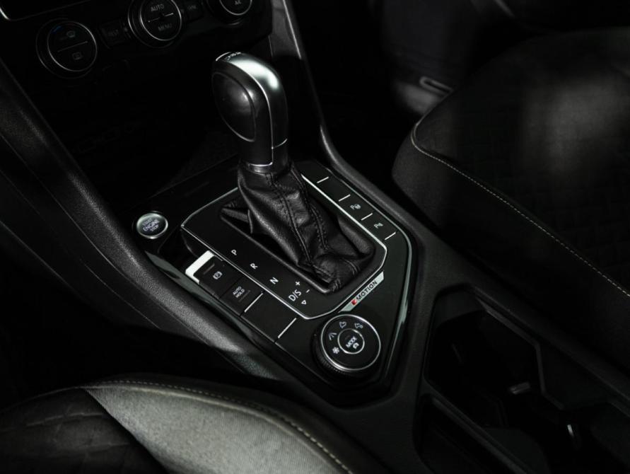 Volkswagen Tiguan II Санкт-Петербург  - изображение 18