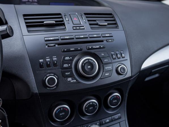 Mazda 3 II (BL) Рестайлинг с пробегом 2012 года, цена 899 000 рублей, 155950 км, хэтчбек, Автокод Объявления