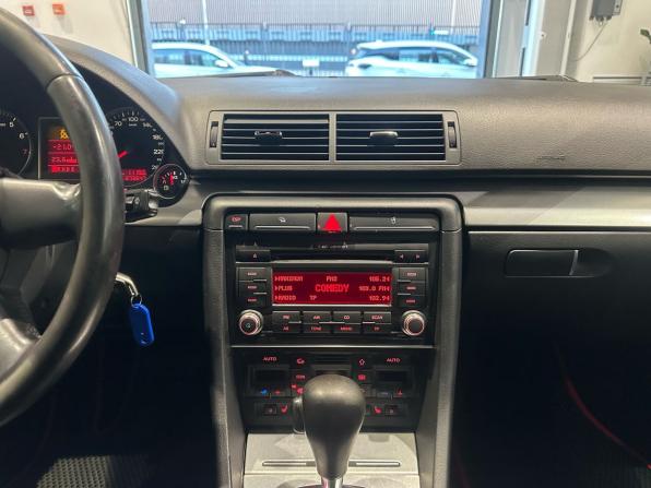 Audi A4 III (B7) с пробегом 2007 года, цена 595 000 рублей, 273646 км, седан, Автокод Объявления