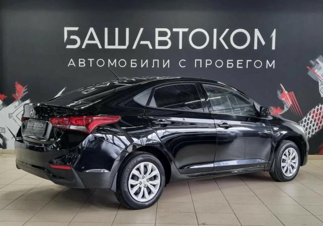 Hyundai Solaris II с пробегом 2018 года, цена 1 130 000 рублей, 125011 км, седан, Автокод Объявления