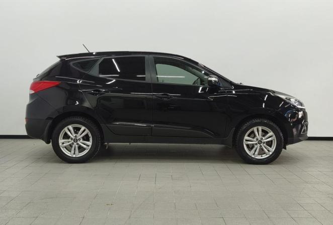 Hyundai ix35 I Рестайлинг с пробегом 2014 года, цена 1 330 000 рублей, 176891 км, внедорожник, Автокод Объявления